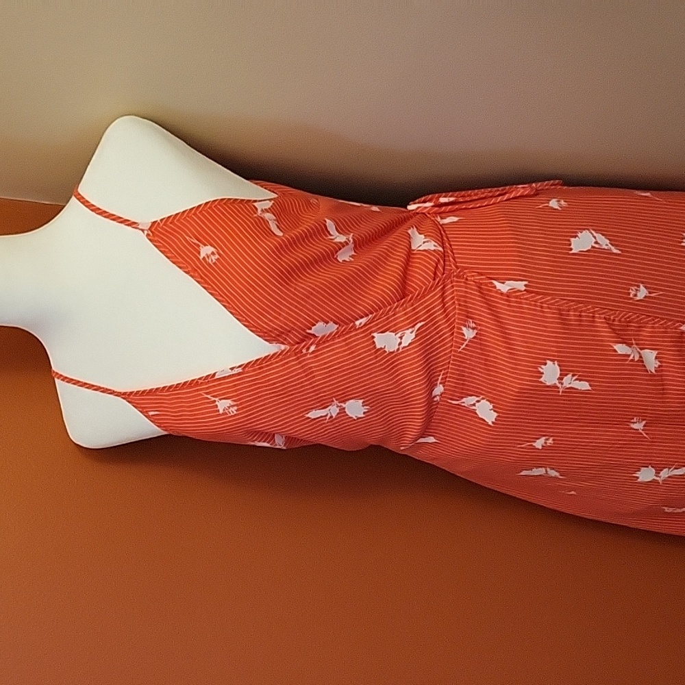 The Room Dress Wrap Pink Size Small